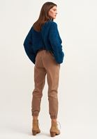 Casual Jogger Pantolon ve Bohem Ajurlu Triko Kombini