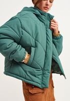 Bayan Yeşil Oversize Kapitone Şişme Mont