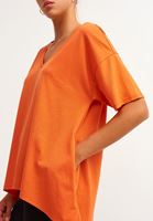 Bayan Turuncu Organik Pamuk Cepli Oversize Tişört  ( TENCEL™ )