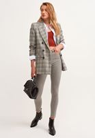 Toparlayıcı Etkili Skinny Pantolon ve Romantik Gipeli Bluz Kombini