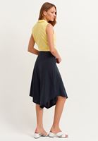 Bayan Siyah Asimetrik Kesim Midi Boy Etek