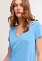 Bayan Mavi Yumuşak Tuşeli V Yaka Tişört