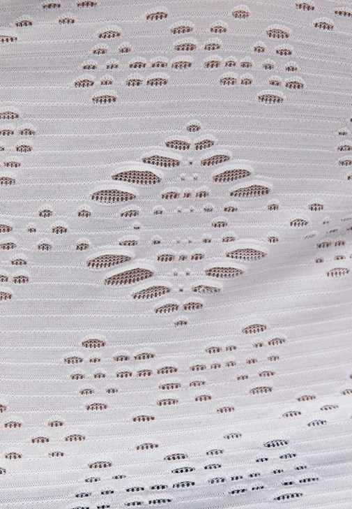 Askılı Atlet ve Boyfriend Ceket Kombini