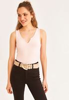 Bayan Pembe Yaka Detaylı Atlet