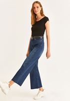 Bayan Siyah Bot Yaka Tişört