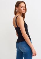 Bayan Siyah Kare Yaka Askılı Atlet