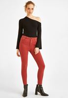 Bayan Siyah Omzu Açık Kazak