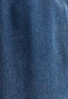 Denim Jogger ve Dikişsiz Atlet Kombini