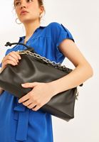 Bayan Siyah Zincir Detaylı Büzgülü Çanta