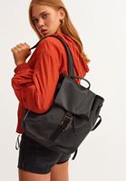 Bayan Siyah Casual Tokalı Sırt Çantası