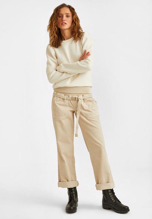 Fermuarlı Sweatshirt ve Pantolon Kombini