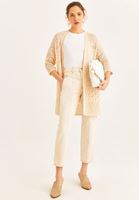 Bayan Bej Yırtmaç Detaylı Hırka