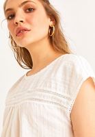 Bayan Beyaz Dantel Detaylı Bluz