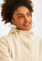 Bayan Krem Cep Detaylı Kapüşonlu Kaban