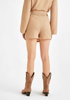 Bayan Bej Kemer Detaylı Şort Etek