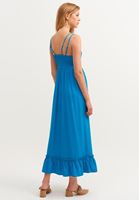 Bayan Mavi Romantik Nakışlı Midi Elbise