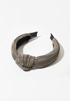 Bayan Yeşil Büzgü Detaylı Taç