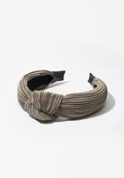 Bayan Yeşil Büzgü Detaylı Taç