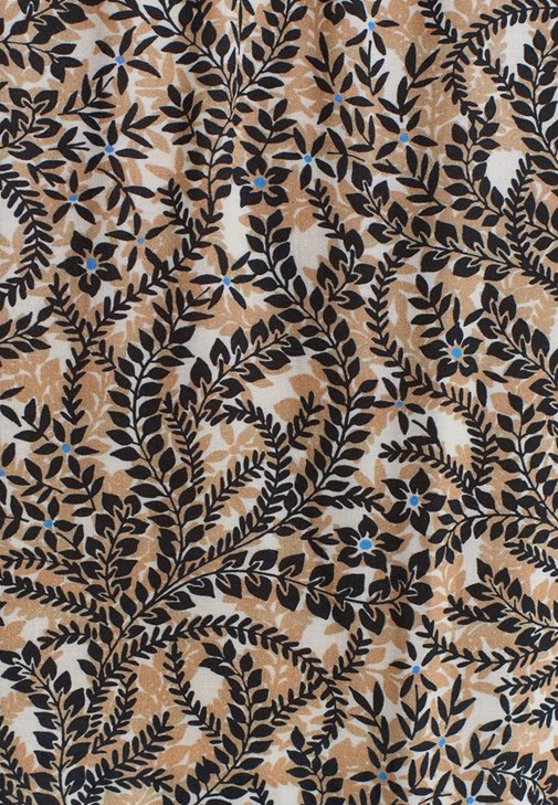 Desenli Maxi Elbise ve Vegan Deri Çizme Kombini