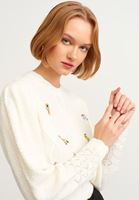 Bayan Krem Nakış Detaylı Triko Kazak