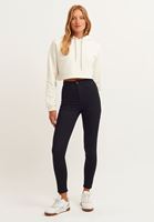 Boyfriend Blazer Ceket ve Slim-Fit Denim Pantolon Kombini