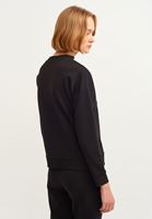 Bayan Siyah Yüksek Yakalı Sweatshirt