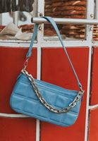 Bayan Mavi Zincirli Kapitone Baget Çanta