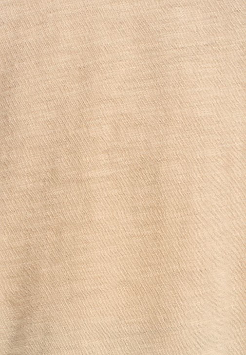 Pamuklu V-Neck Tişört ve Jean Pantolon Kombini