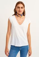 Bayan Beyaz Pamuklu V-Neck Tişört