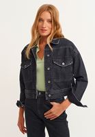 Bayan Siyah Cep Detaylı Crop Denim Ceket