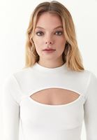 Bayan Beyaz Cut-Out Detaylı Uzun Kollu Tişört