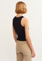 Halter-Neck Tank ve Denim Pantolon Kombini