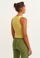 Halter-Neck Tank Top ve Bağcıklı Pantolon Kombini