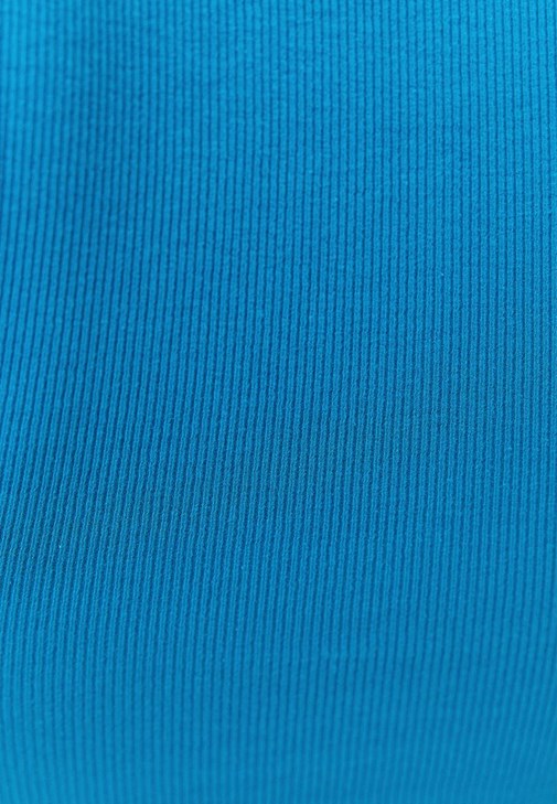 Halter Yaka Atlet ve Wide-Leg Denim Pantolon Kombini