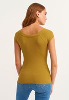 Bayan Yeşil Pamuklu Esnek Dokulu Tişört