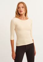 Bayan Bej Pamuklu Esnek Dokulu Tişört