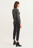 Bayan Siyah Cut-Out Detaylı Vegan Deri Pantolon 