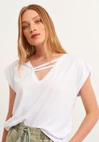 Bayan Beyaz Biye Detaylı V-Neck Tişört ( MODAL )