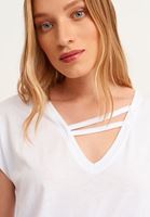 Bayan Beyaz Biye Detaylı V-Neck Tişört ( MODAL )