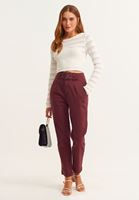 Bayan Bordo Carrot-Fit Kemerli Pantolon