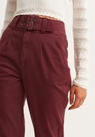 Bayan Bordo Carrot-Fit Kemerli Pantolon