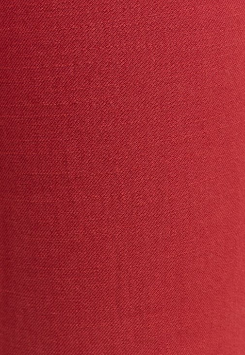 Cepli Gömlek ve Bağcıklı Pantolon Kombini