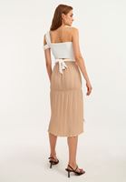 Bayan Bej Yırtmaçlı ve Pileli Midi Etek