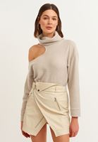 Bayan Bej Cut-Out Detaylı Dik Yaka Kazak