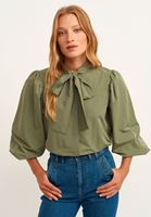 Bayan Yeşil Bağlama Detaylı Gömlek