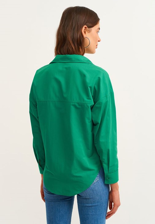 Oversize Cepli Gömlek ve Skinny Pantolon Kombini