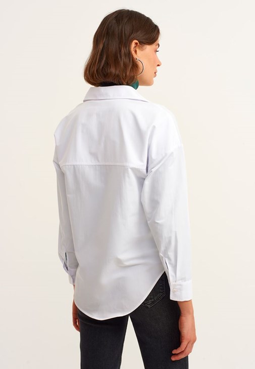 Skinny Pantolon ve Oversize Cepli Gömlek Kombini