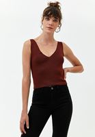 Bayan Kahverengi V Yaka Triko Atlet