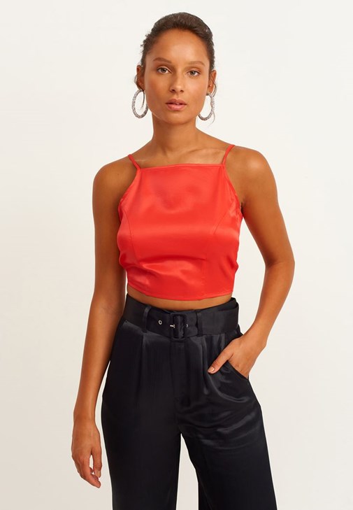 Kırmızı İnce Askılı Crop Top