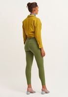 Skinny Pantolon ve Oversize Gömlek Kombini